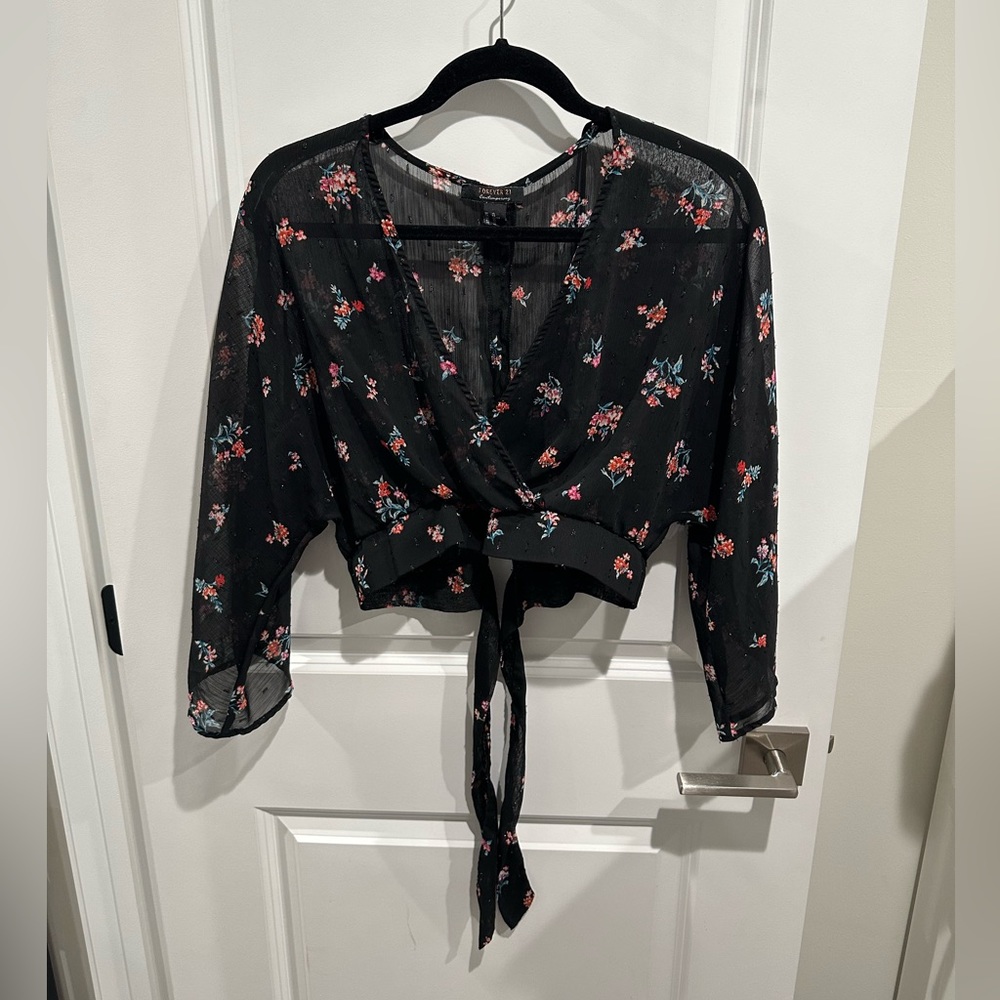 Forever 21 Contemporary Floral Sheer Surplice Crop X-LARGE